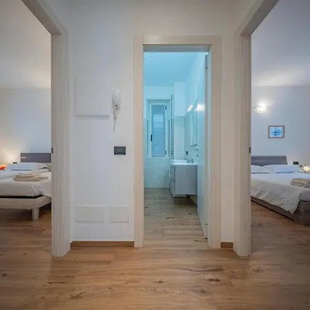 Holiday home Lake-view Apartment, 1 Min Walk From The Dervio