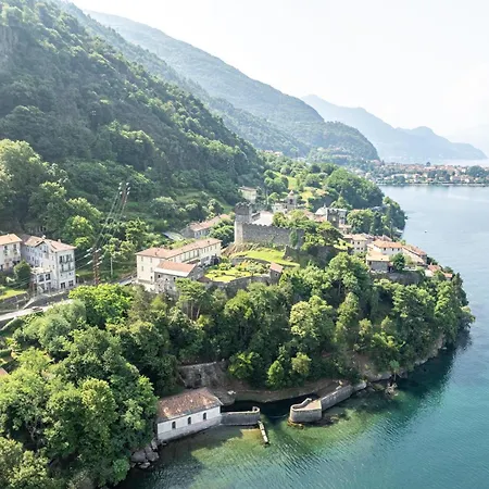 Holiday home Lake-view Apartment, 1 Min Walk From The