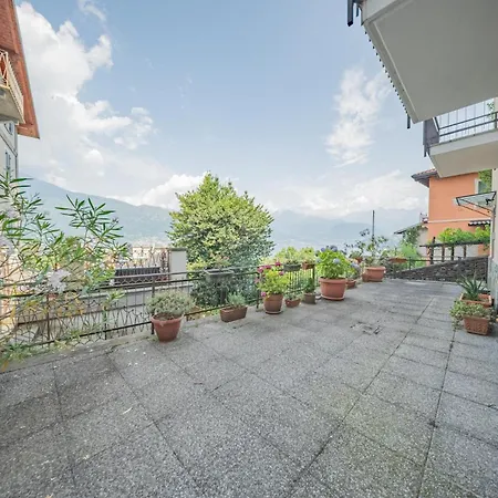 Tatil Evi Lake-view Apartment, 1 Min Walk From The Dervio