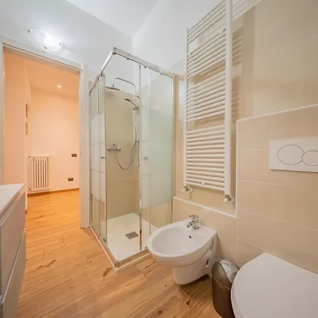 Lake-view Apartment, 1 Min Walk From The * Dervio